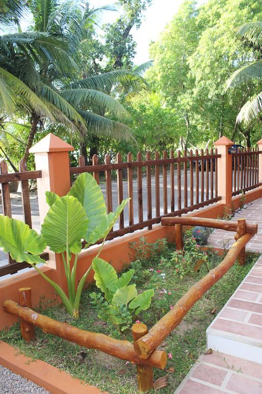 Green Blue Beach House Baie Lazare  Экстерьер фото
